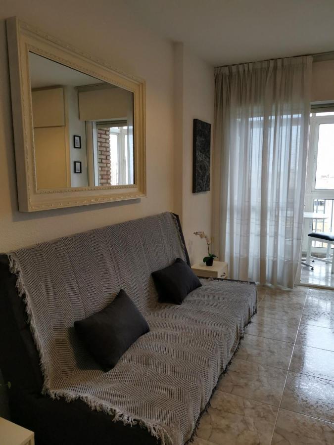 Iris Benalmadena Apartment ภายนอก รูปภาพ