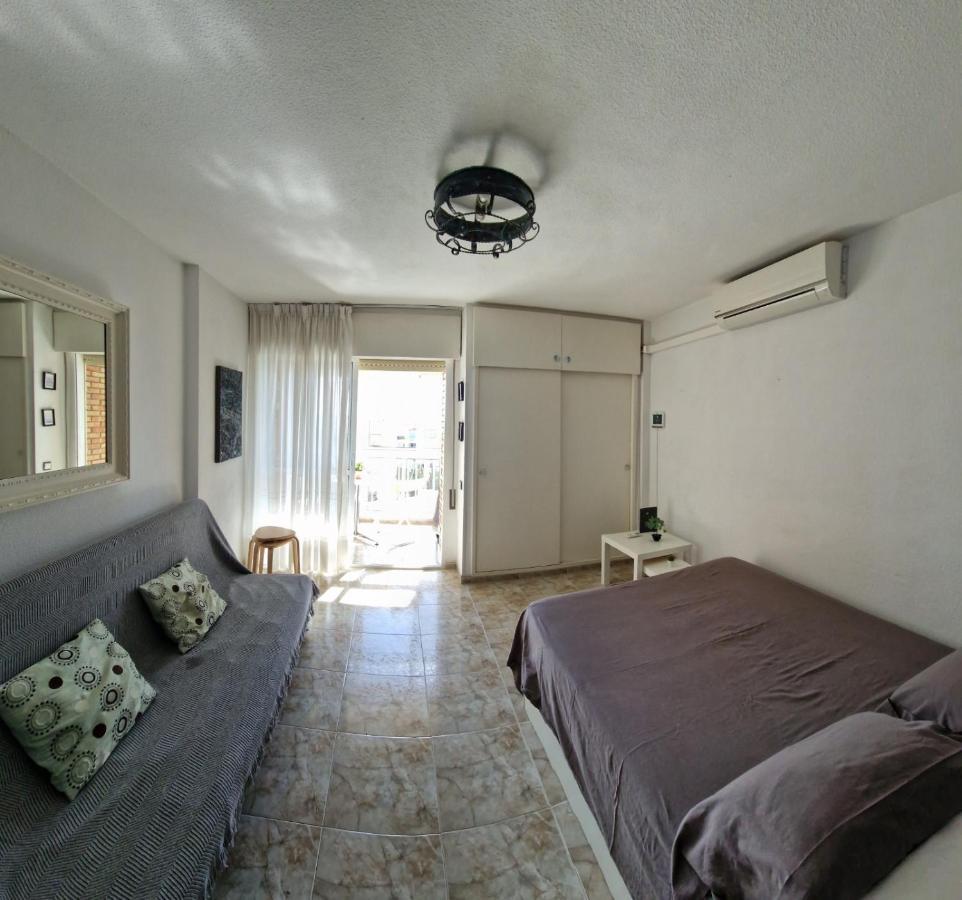 Iris Benalmadena Apartment ภายนอก รูปภาพ
